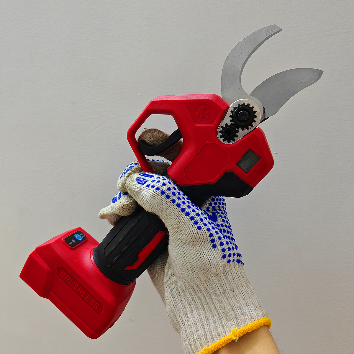 Brushless ไฟฟ้ากรรไกรตัดแต่งกิ - Power Tools Milwaukee บทวิจารณ์และราคา